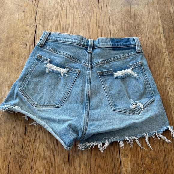 Abercrombie High Rise Mom Short Size 2 - Picture 5 of 5